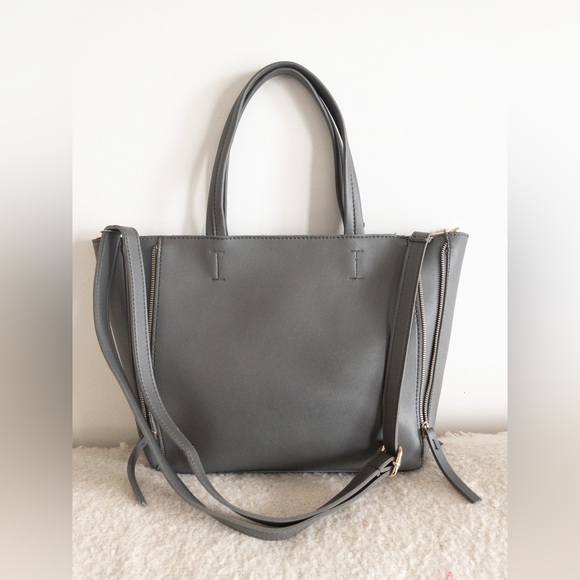 Women’s Grey tote bag - crossbody convertible - Picture 4 of 6